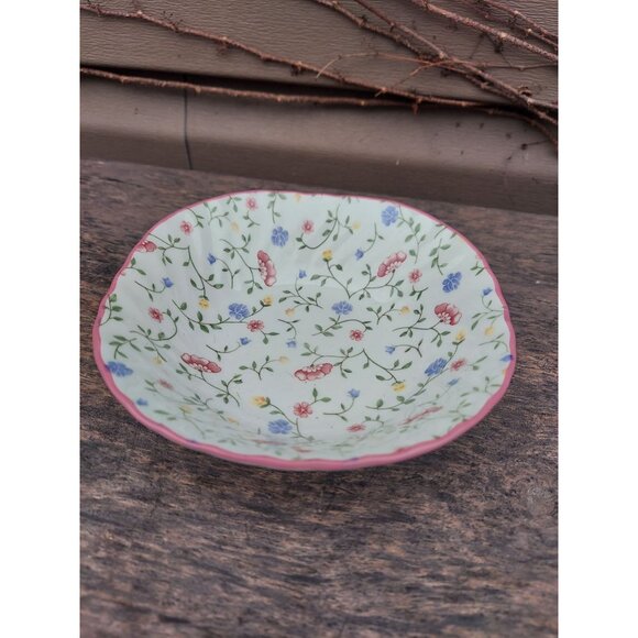 Johnson Bros Summer Chintz All Over Design Square Bowl 6" - Picture 2 of 4